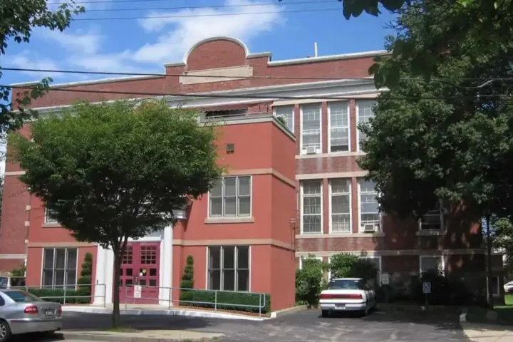 Mumford Manor