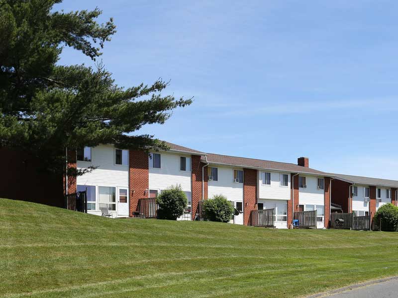 Holyoke Farms Apartments